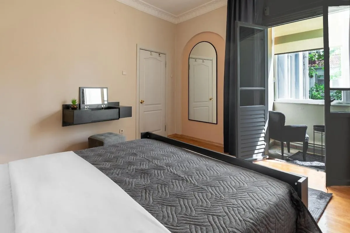 Fully Equipped & Modern Designed Spectacular 3Br Apartment Istanbul Turkey