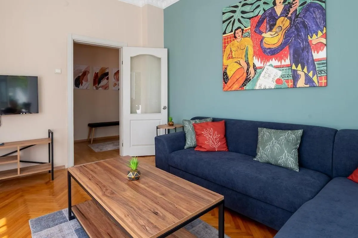 Fully Equipped & Modern Designed Spectacular 3Br Apartment Istanbul