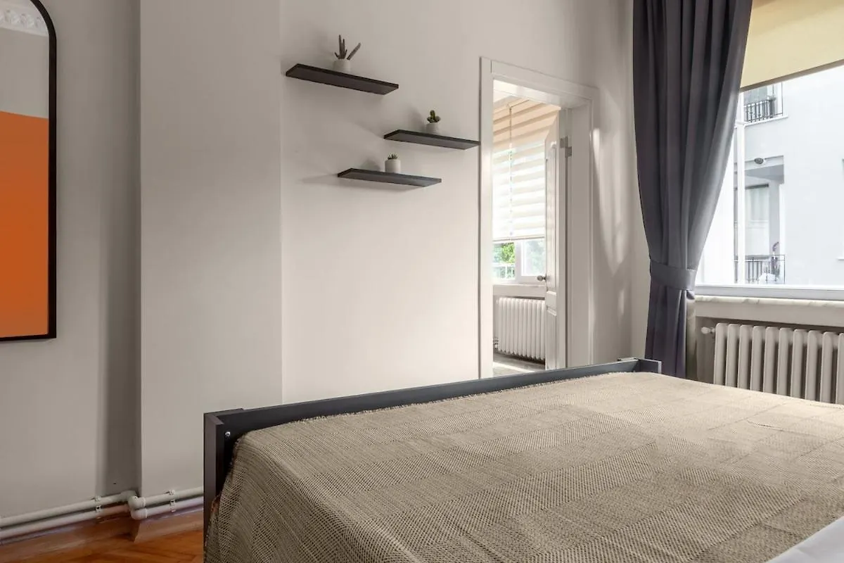 Fully Equipped & Modern Designed Spectacular 3Br Apartment Istanbul